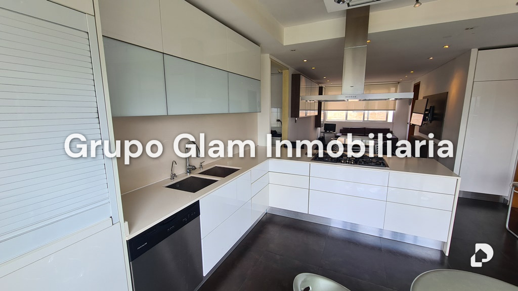 Apartamento en Los Palos Grandes, Caracas – 13