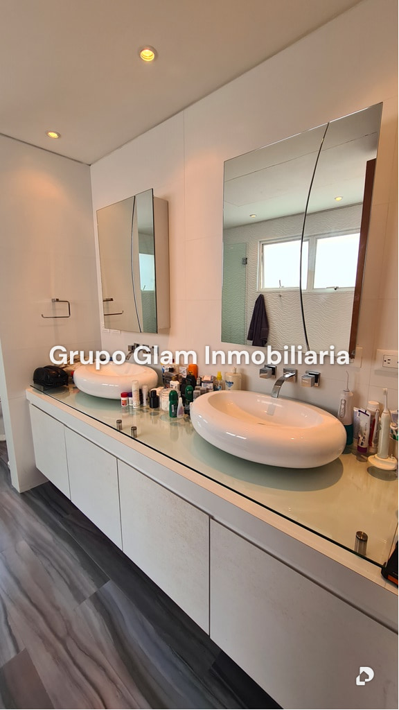Apartamento en Los Palos Grandes, Caracas – 23