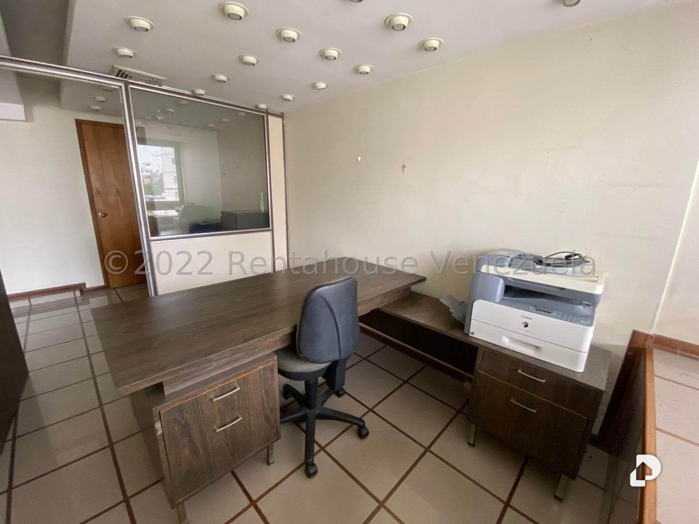 Office in El Marqués, Caracas – 14
