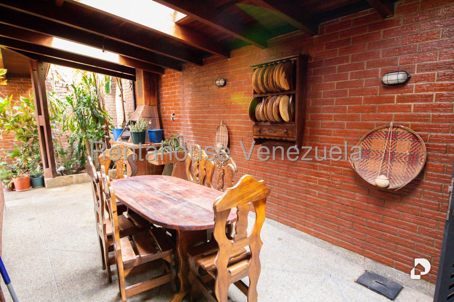 Casa en Lomas de La Lagunita, Caracas – 51