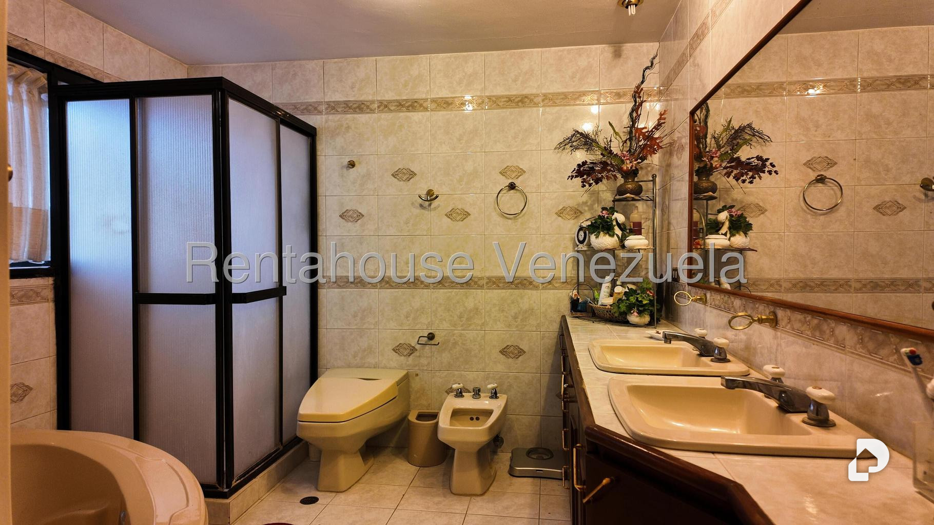 Casa en Lomas de La Lagunita, Caracas – 36