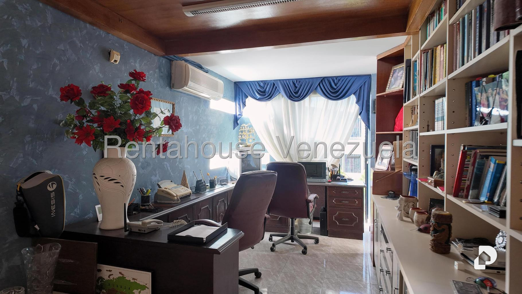 Casa en Lomas de La Lagunita, Caracas – 49