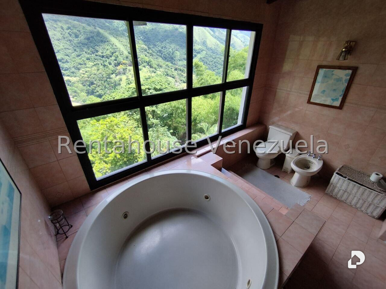 Casa en Miranda, Caracas – 26