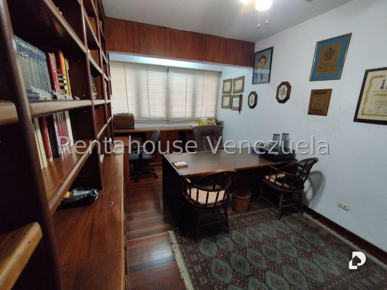 Casa en Miranda, Caracas – 30