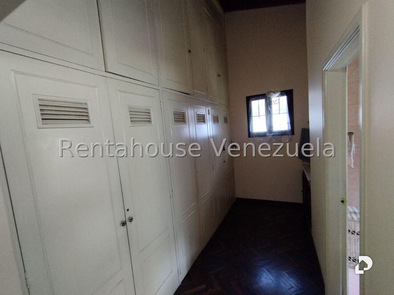 Casa en Miranda, Caracas – 24