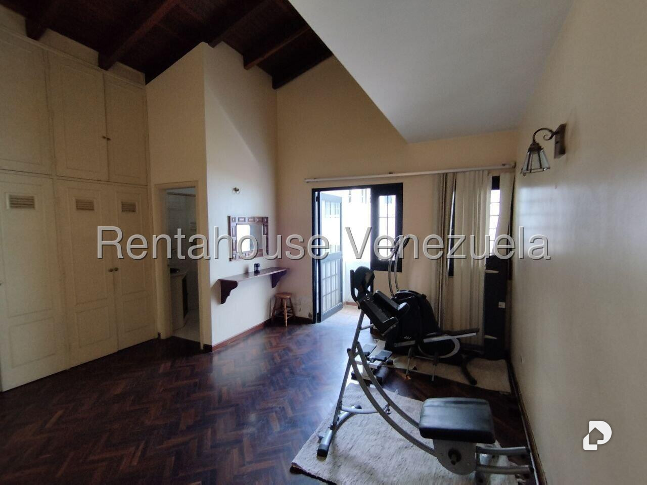 Casa en Miranda, Caracas – 18