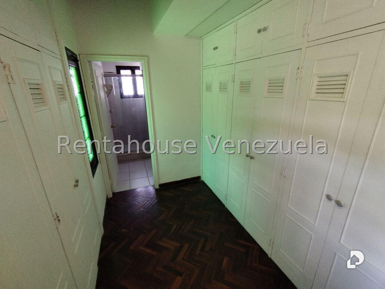 Casa en Miranda, Caracas – 17