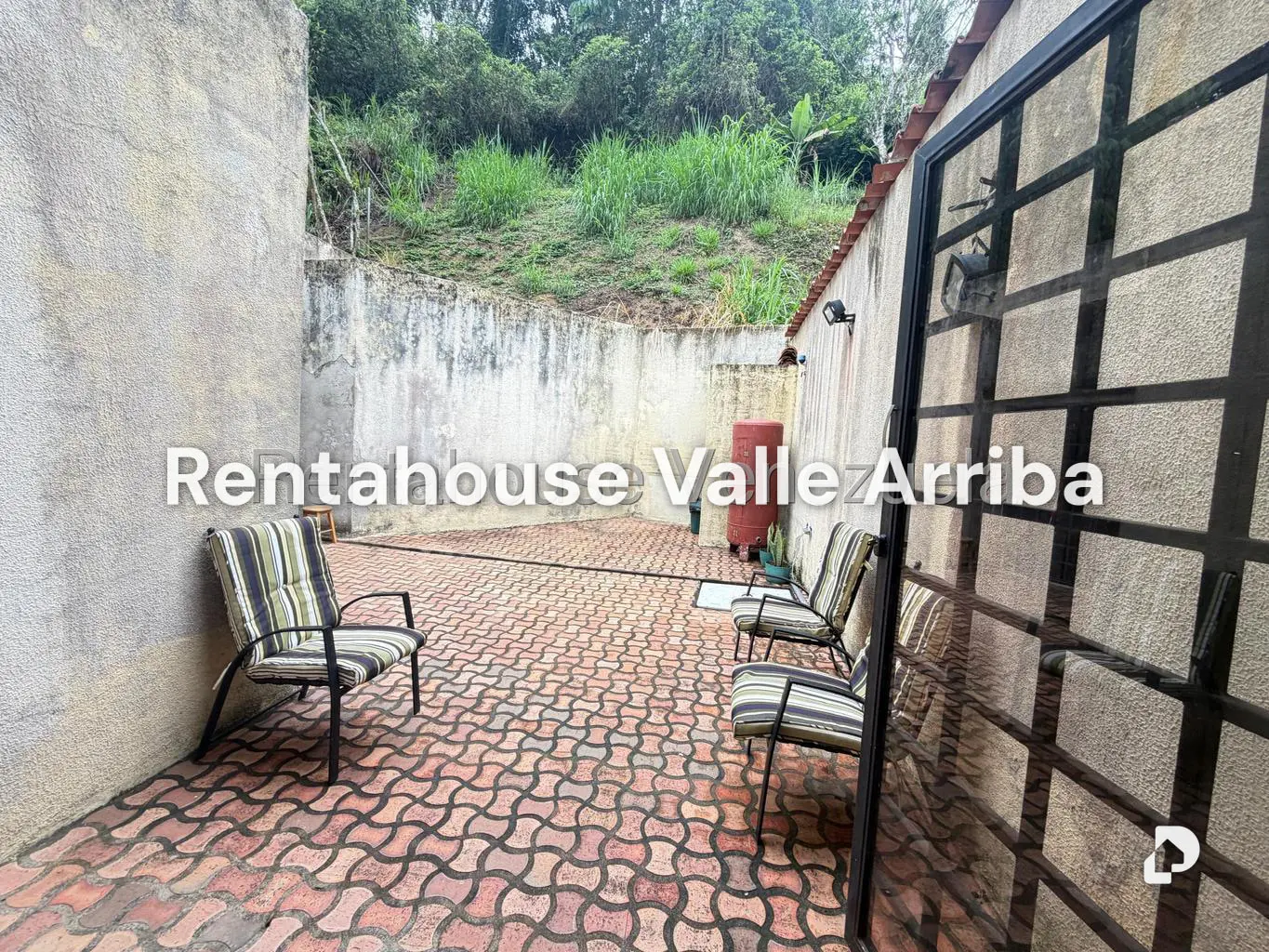Casa en Monte Claro, Caracas – 12