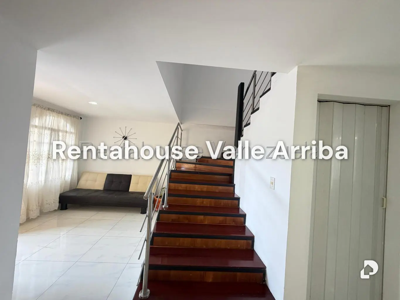 Casa en Monte Claro, Caracas – 29