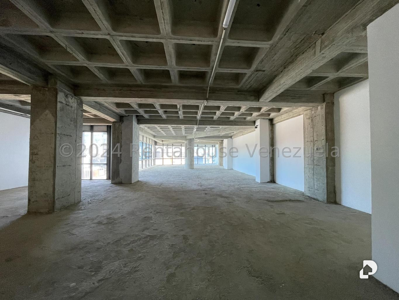 Local comercial en Las Mercedes, Caracas – 16