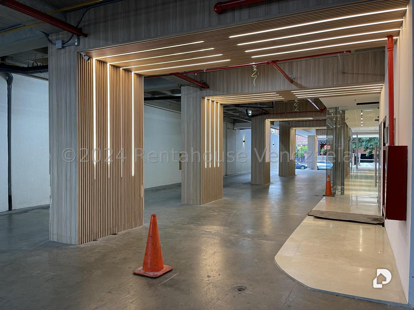 Local comercial en Las Mercedes, Caracas – 30