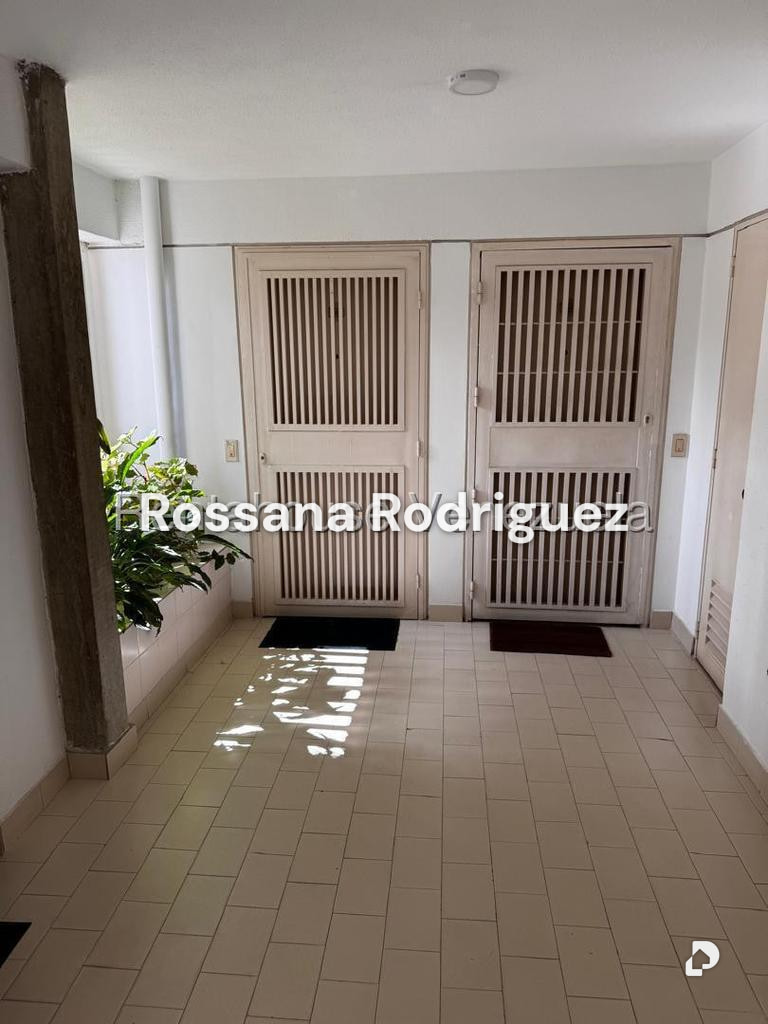Apartamento en Las Esmeraldas, Caracas – 21