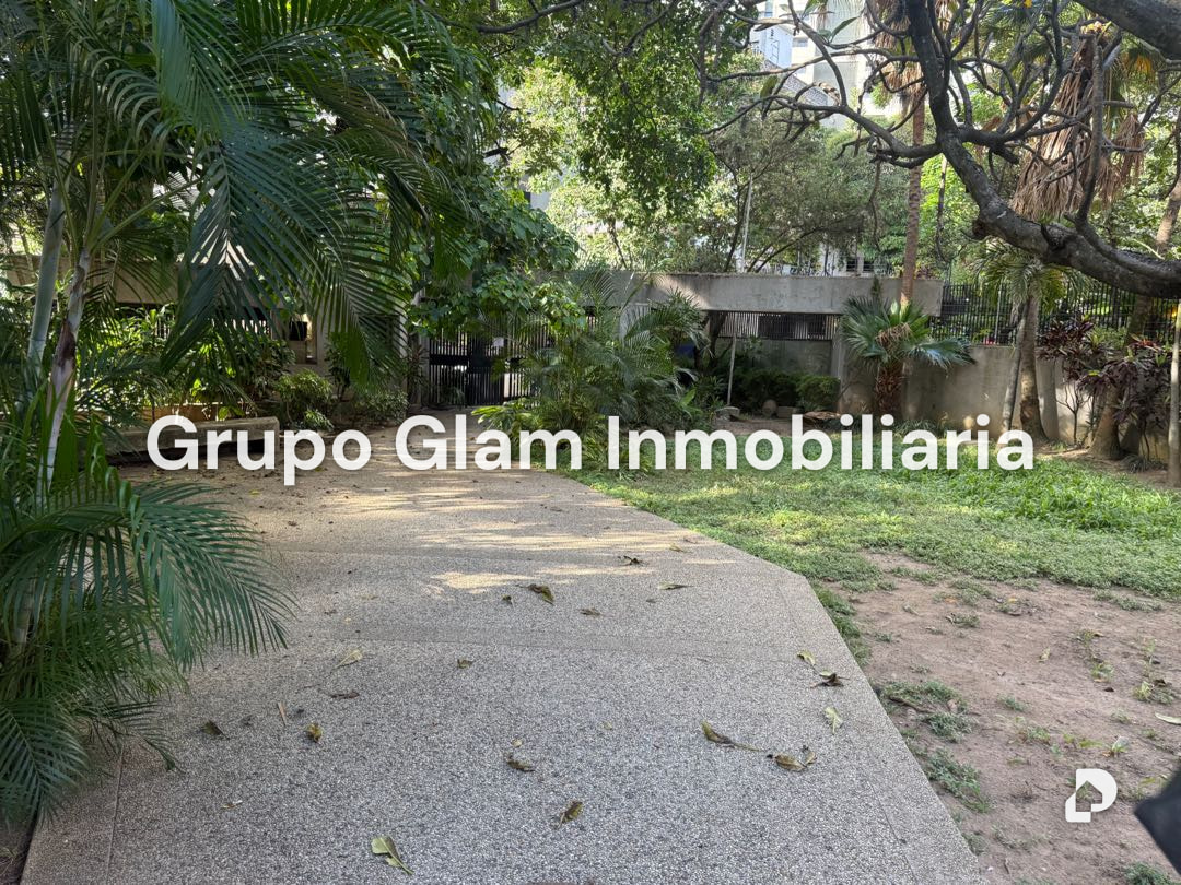 Apartamento en San Bernardino, Caracas – 2