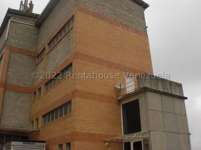 Galpón en Las Minas, San Antonio de Los Altos - 1