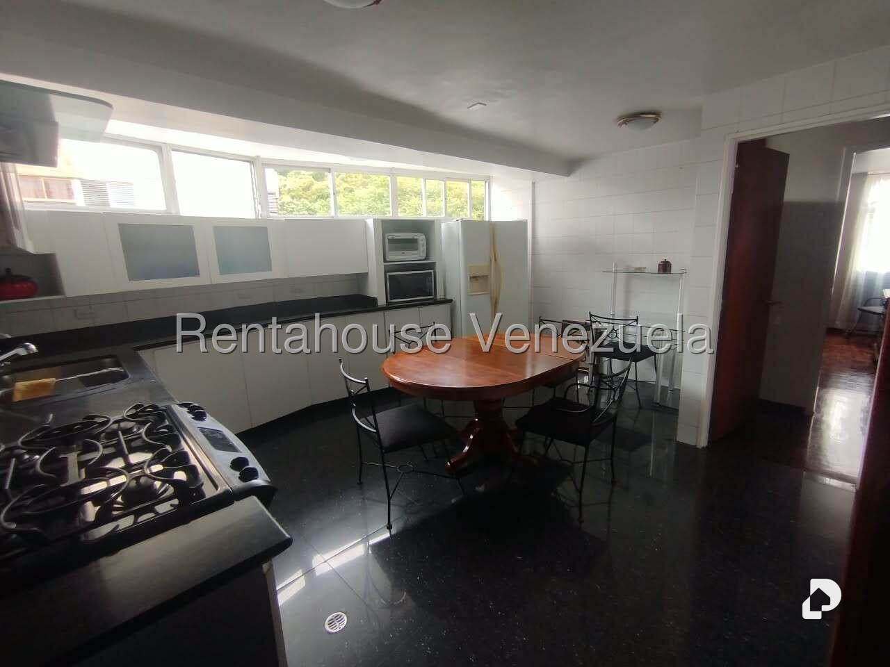Apartamento en Chuao, Caracas – 11