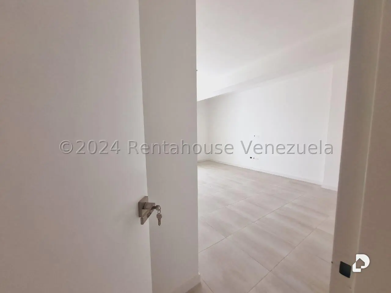 Apartamento en La Escondida, Caracas – 11