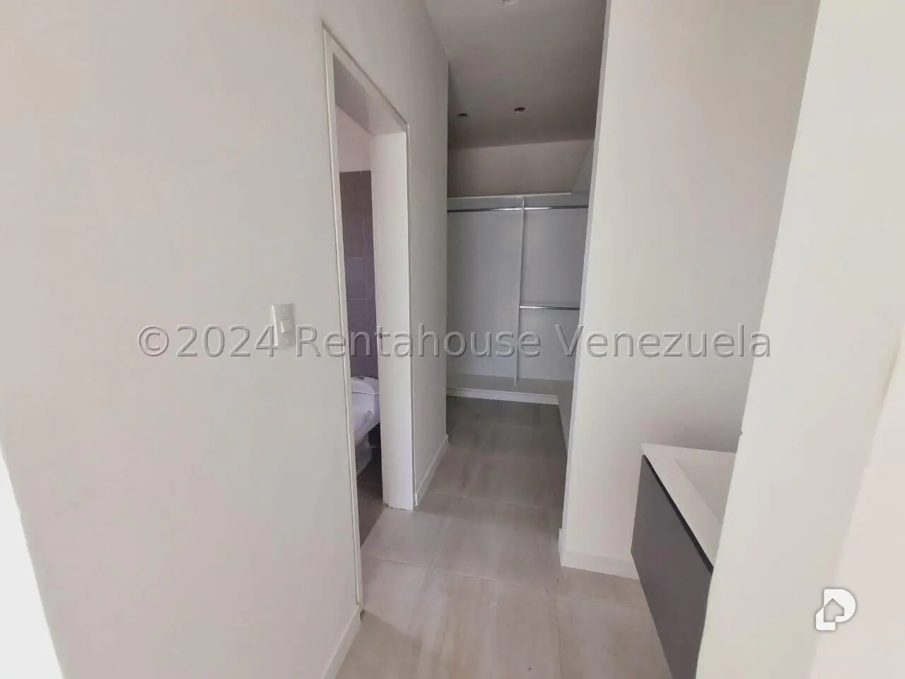 Apartamento en La Escondida, Caracas – 18