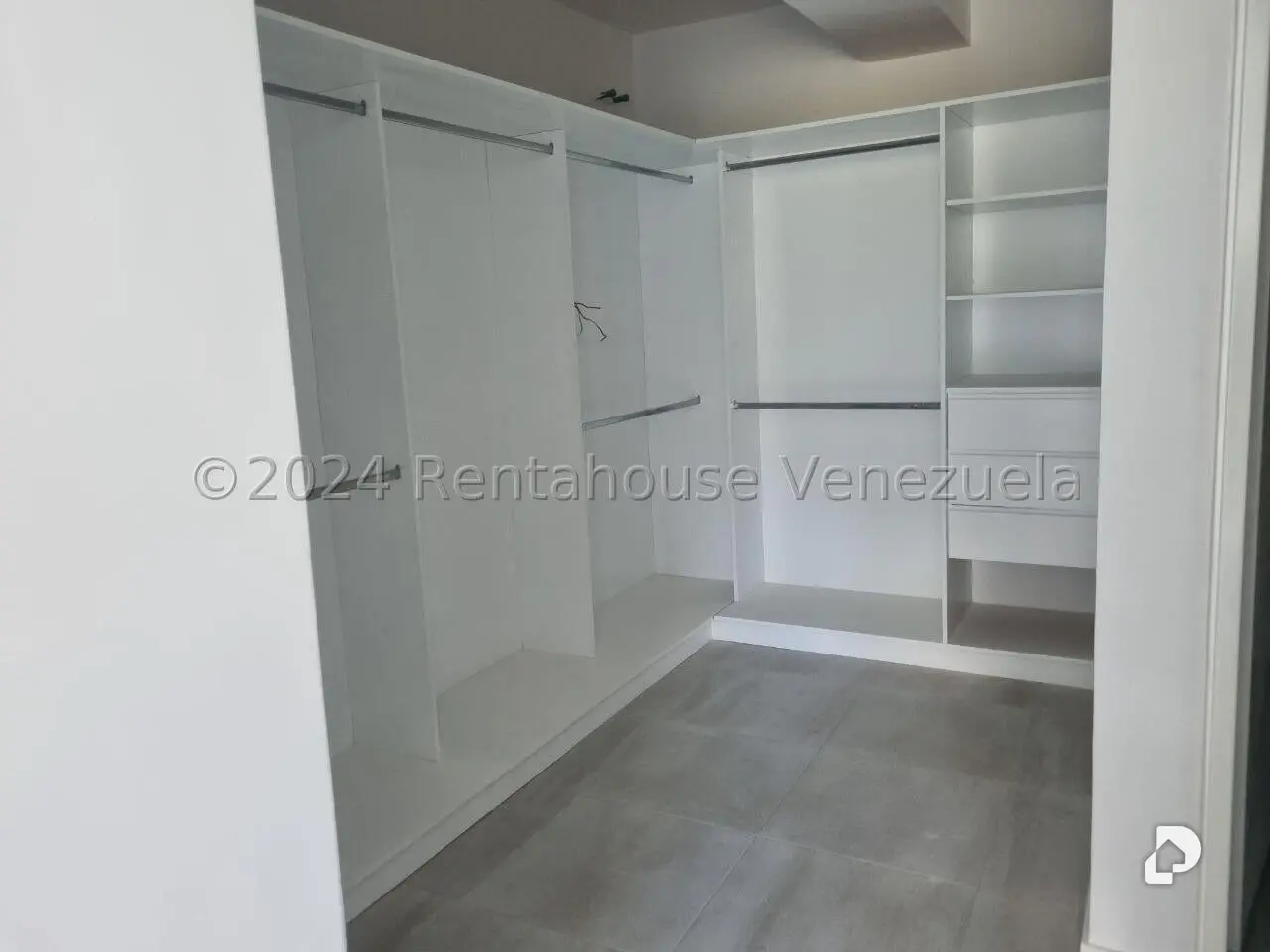 Apartamento en La Escondida, Caracas – 12
