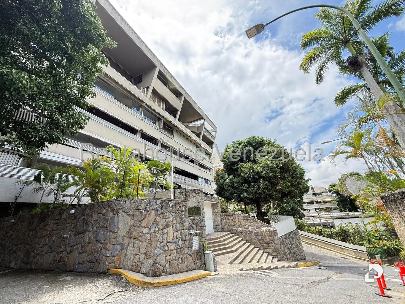 Apartment in Altamira, Caracas – 1