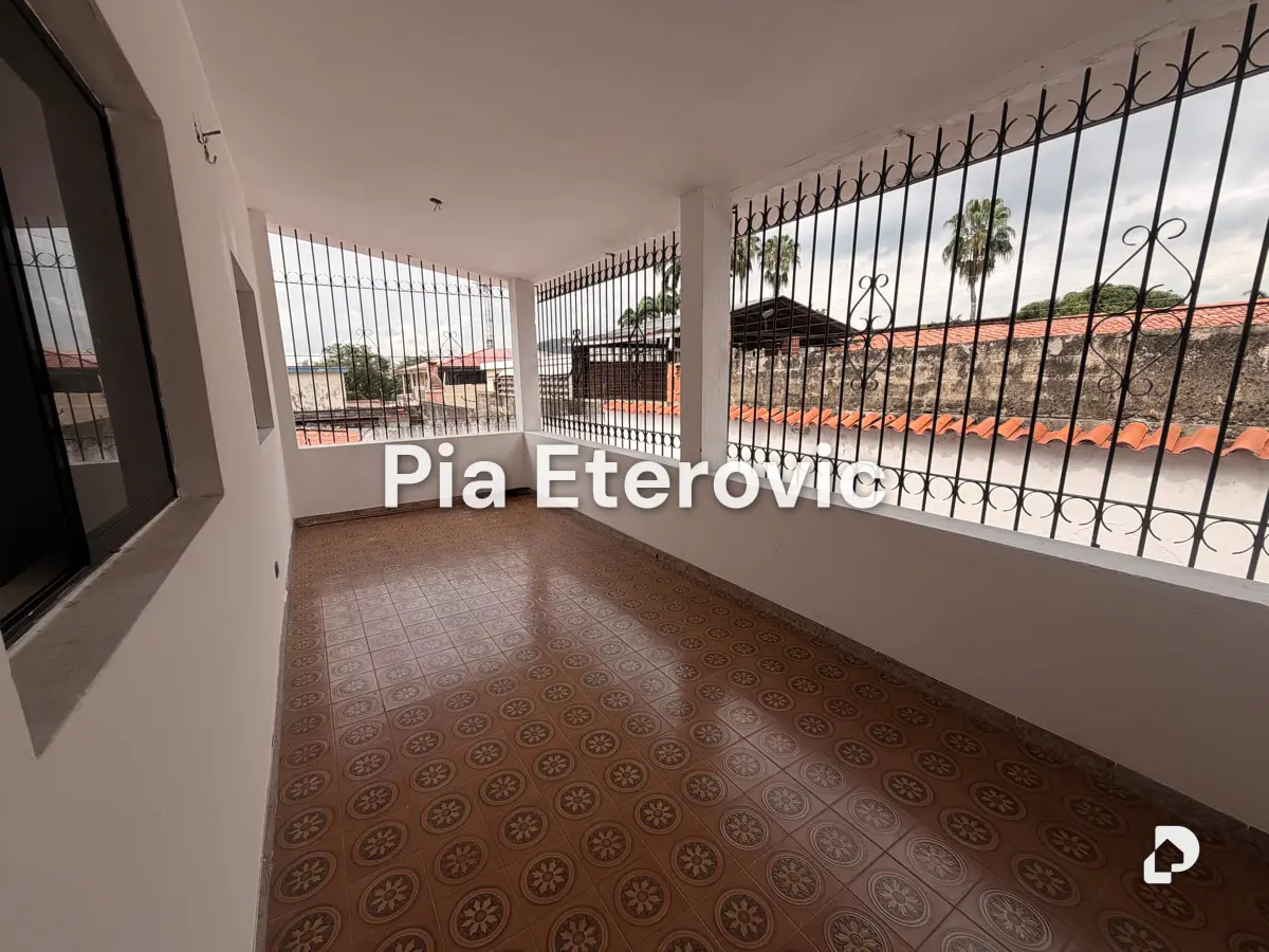 Casa en Parroquia Urbana San José, Valencia