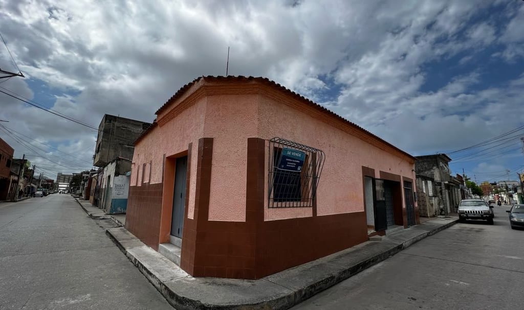 Local comercial en Juan José Flores, Puerto Cabello - 1