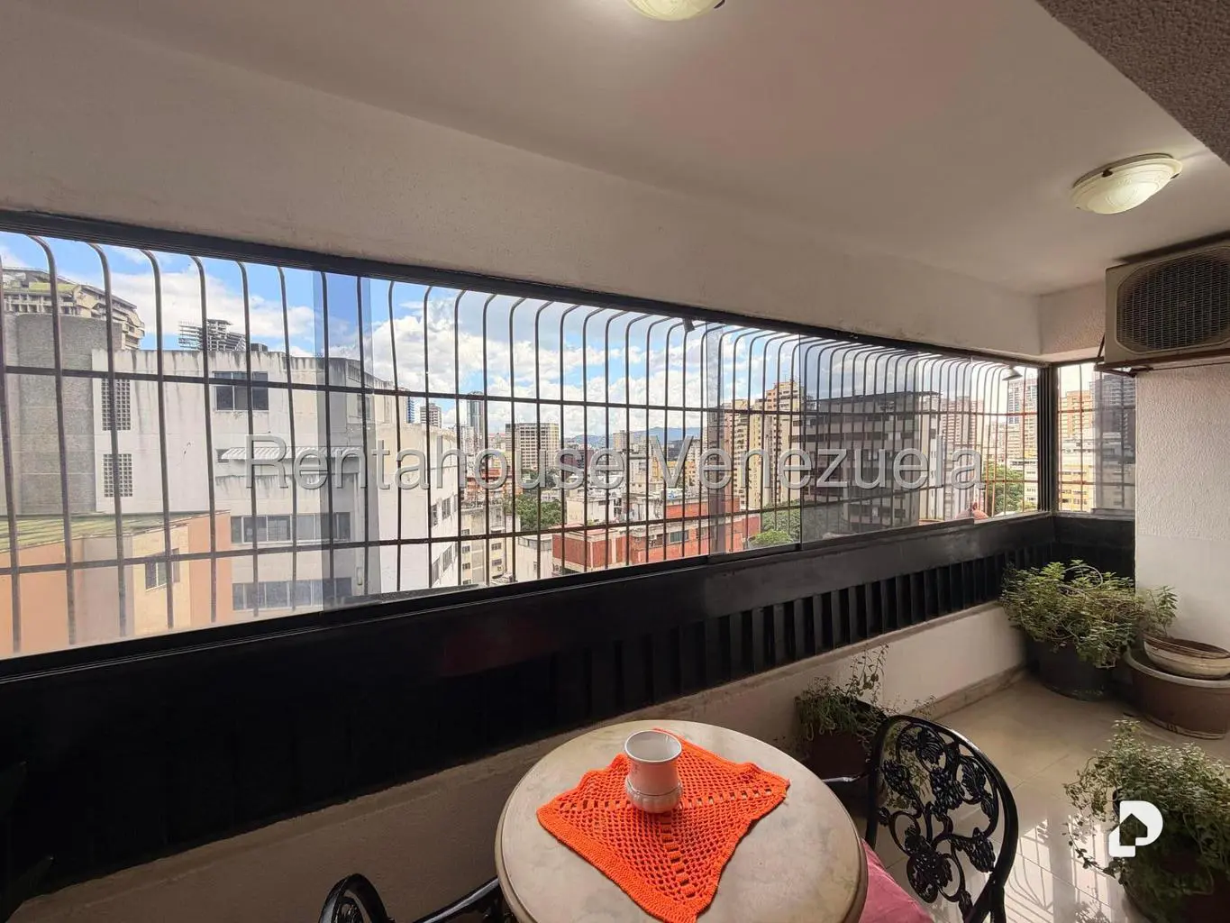 Apartamento en San Bernardino, Caracas – 14