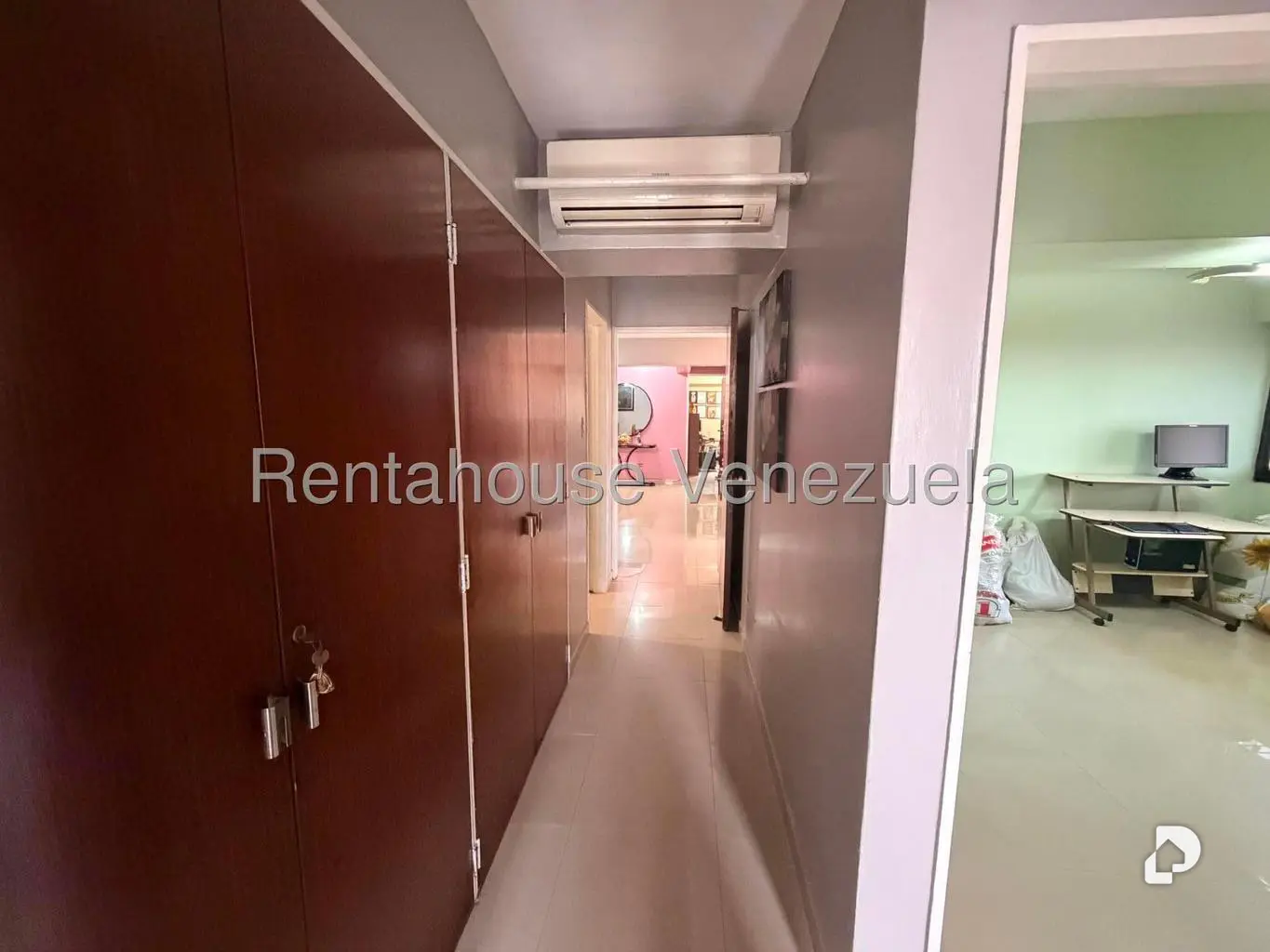 Apartamento en San Bernardino, Caracas – 23