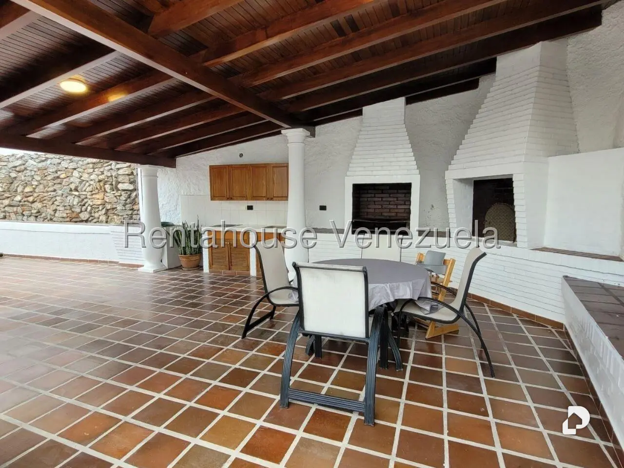 Casa en Cumbres de Curumo, Caracas – 46