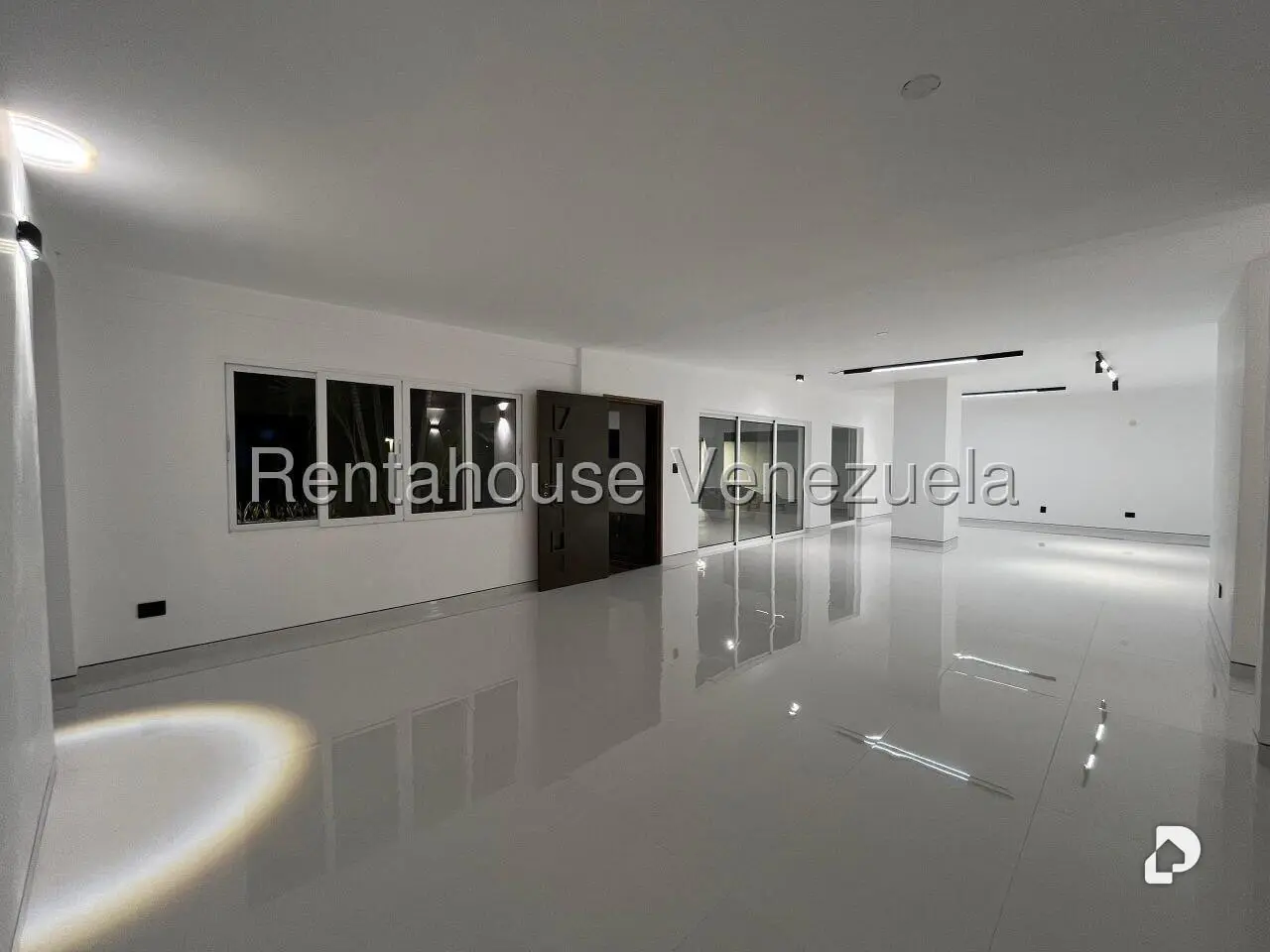 Casa en Cumbres de Curumo, Caracas – 12