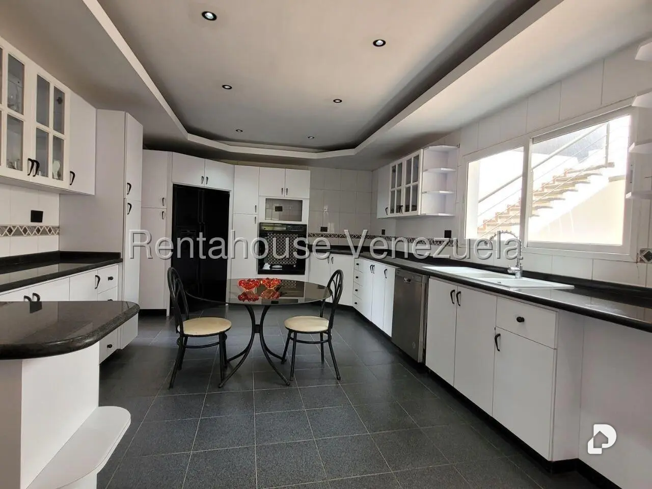 Casa en Cumbres de Curumo, Caracas – 15