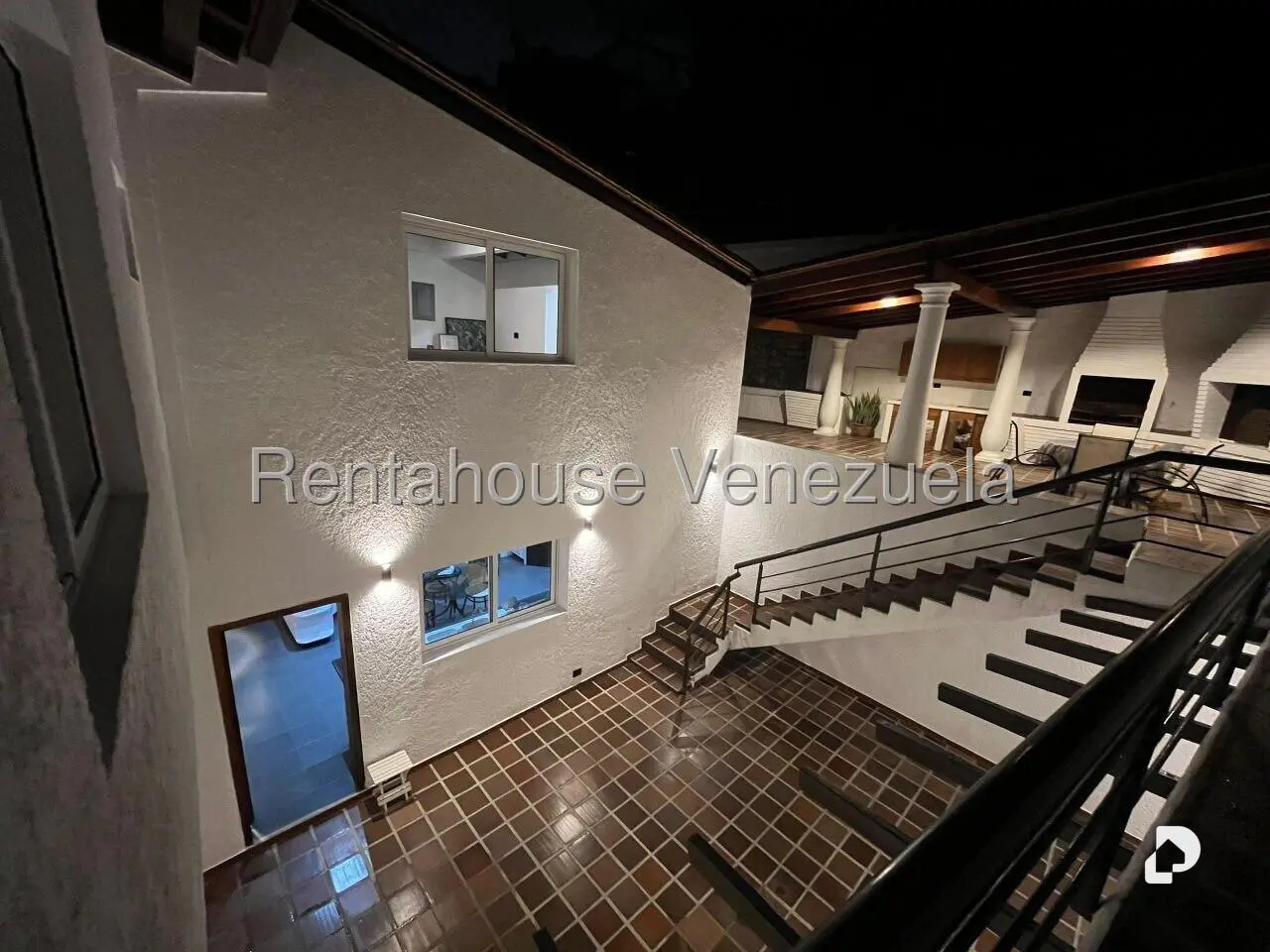 Casa en Cumbres de Curumo, Caracas – 19