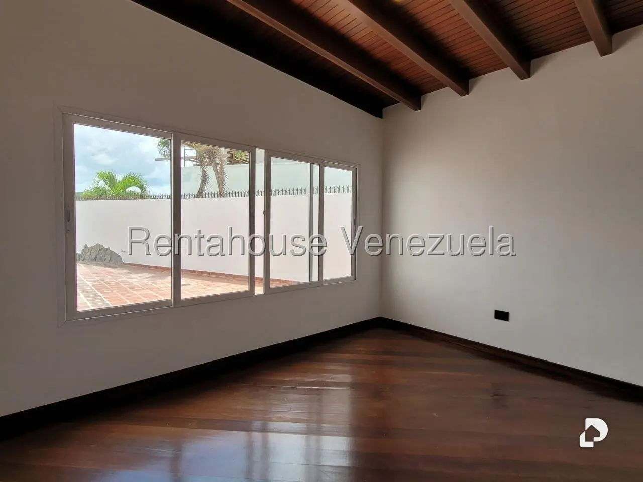 Casa en Cumbres de Curumo, Caracas – 20