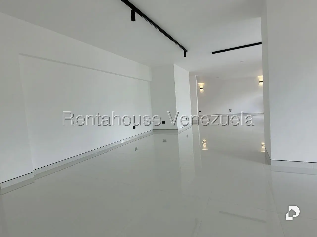 Casa en Cumbres de Curumo, Caracas – 8
