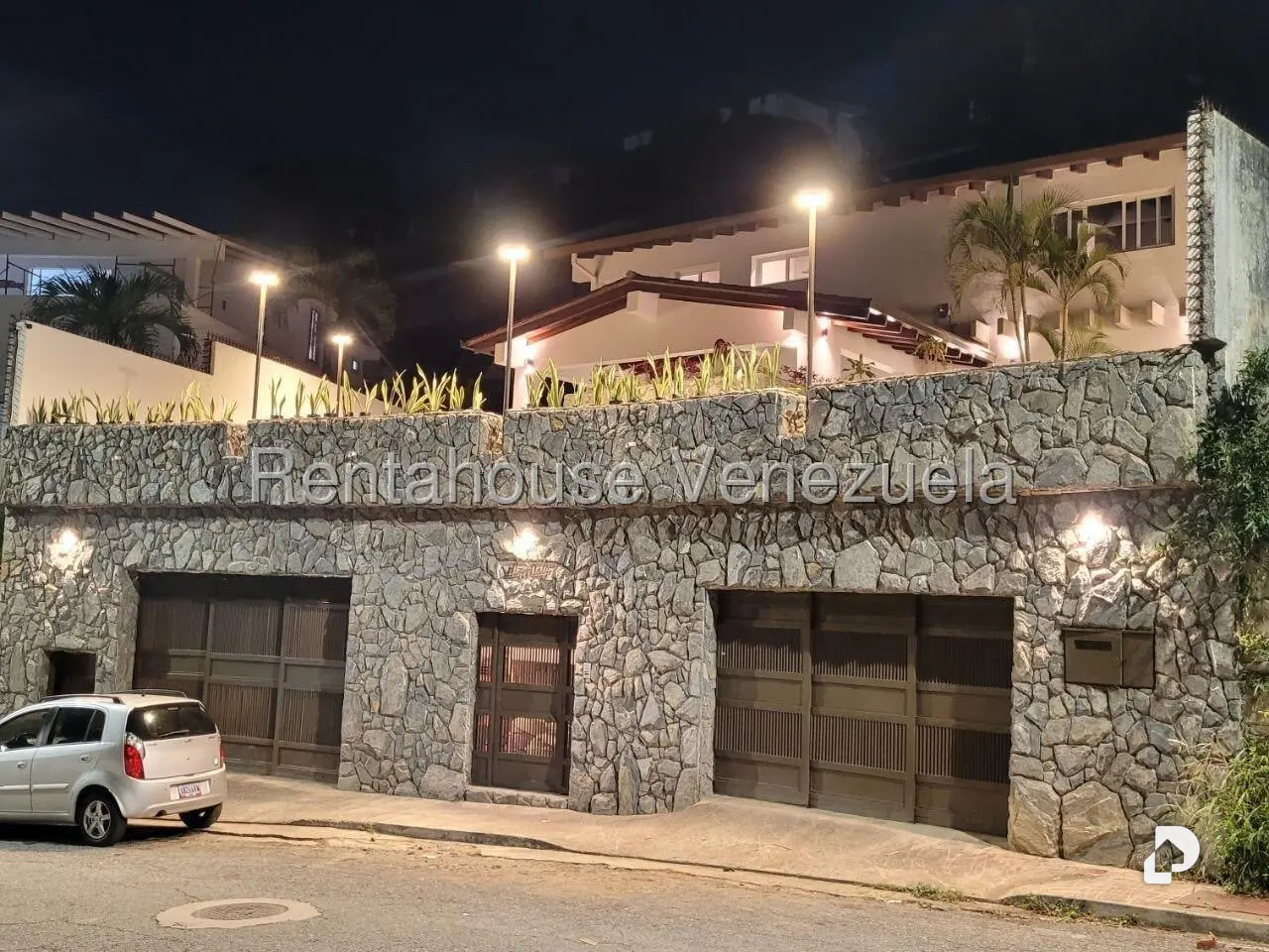 Casa en Cumbres de Curumo, Caracas – 52