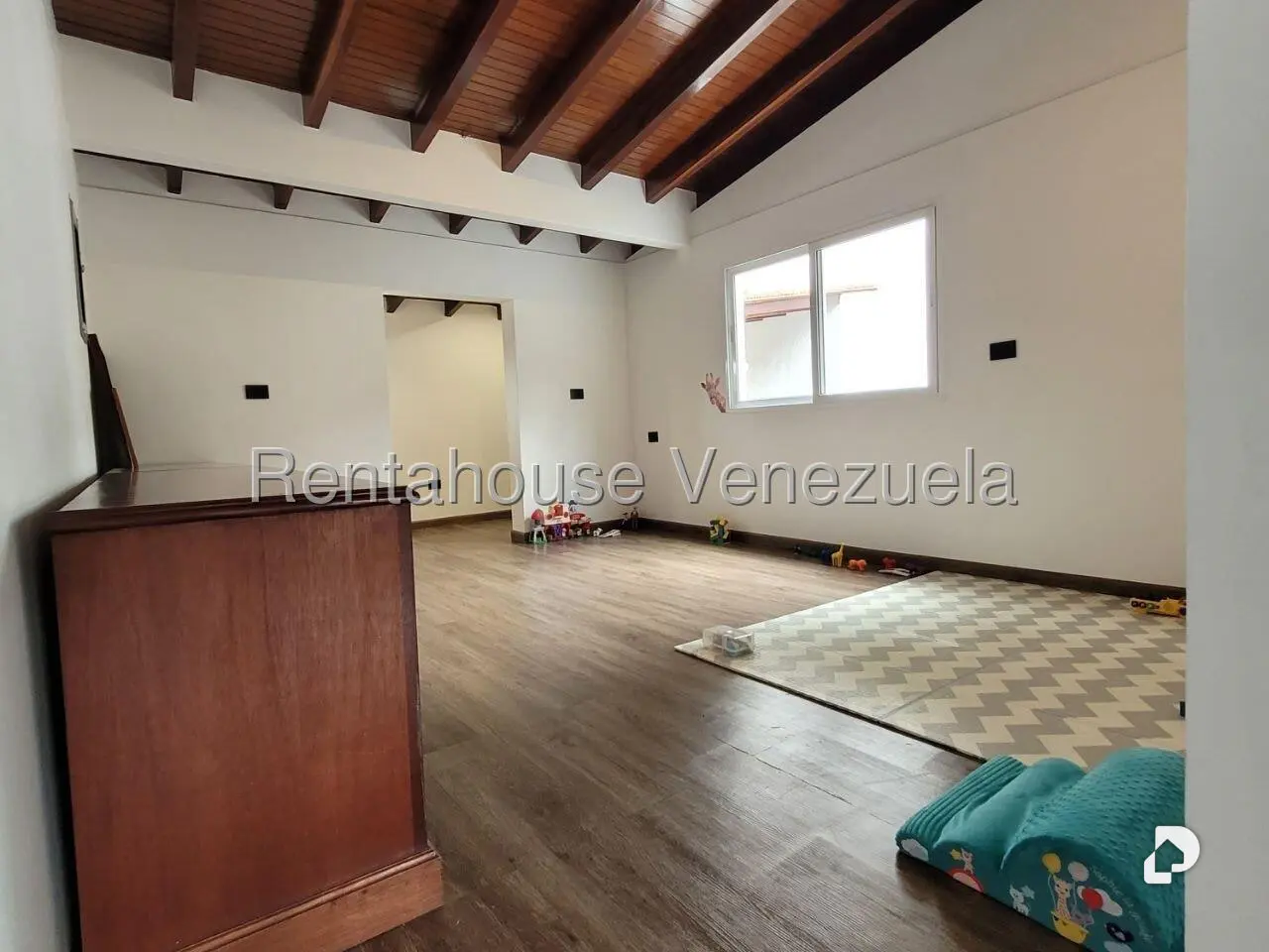 Casa en Cumbres de Curumo, Caracas – 34