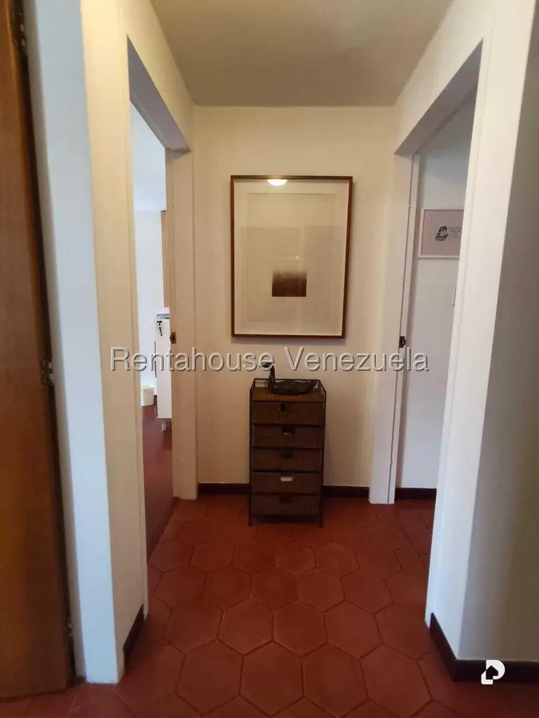 Apartamento en Los Palos Grandes, Caracas – 17