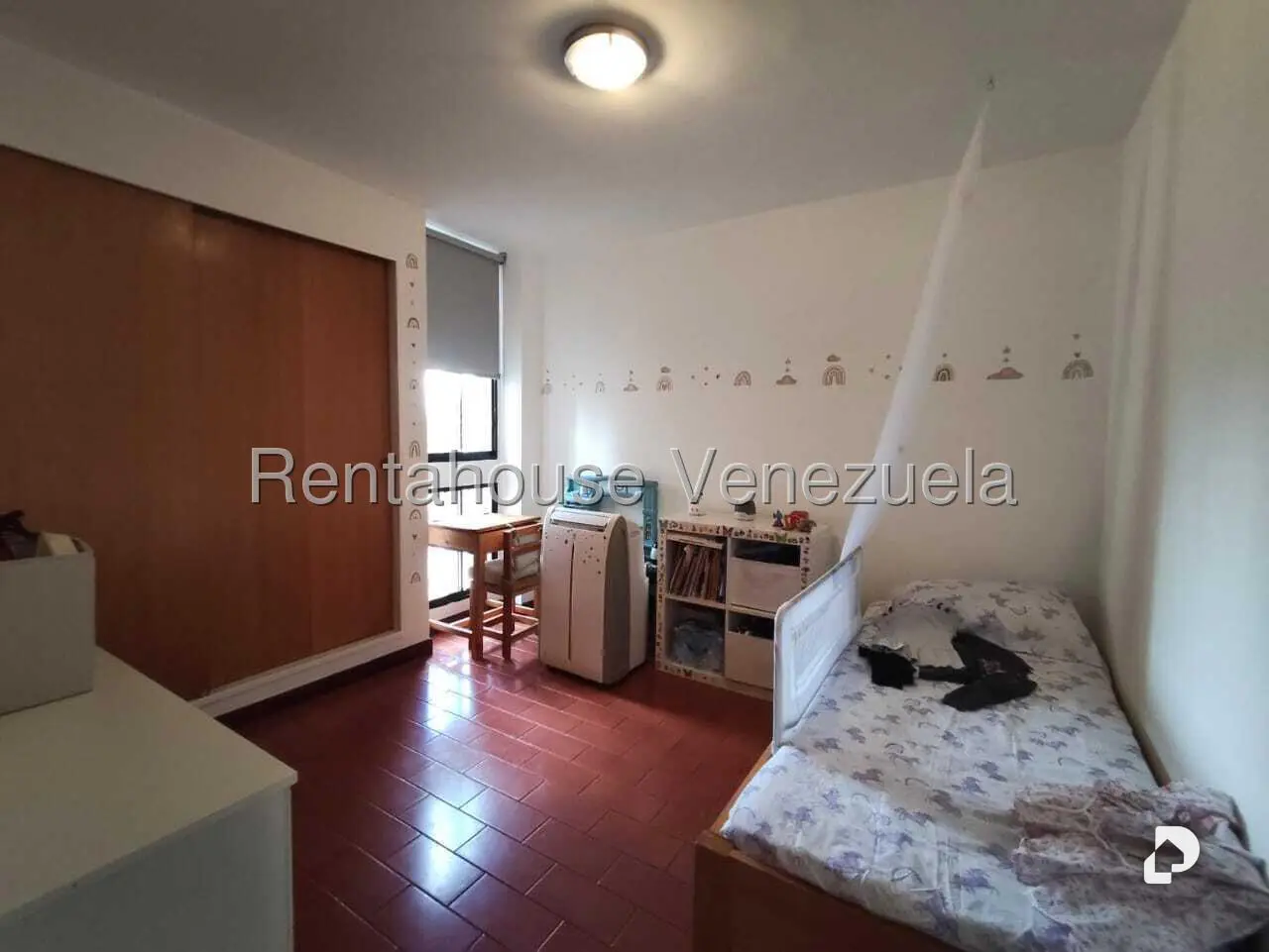 Apartamento en Los Palos Grandes, Caracas – 23