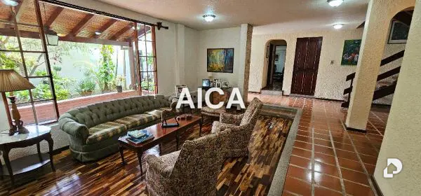 Casa en La Lagunita, Caracas – 8