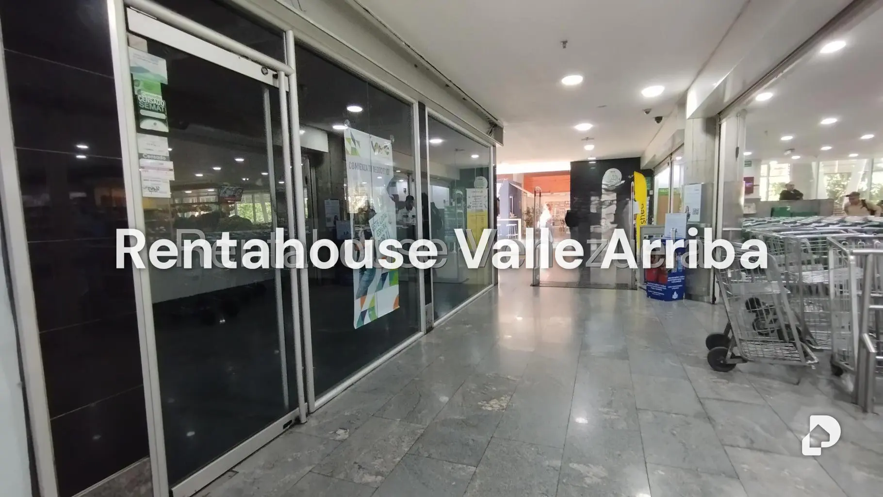 Local comercial en Colinas de Valle Arriba, Caracas – 9