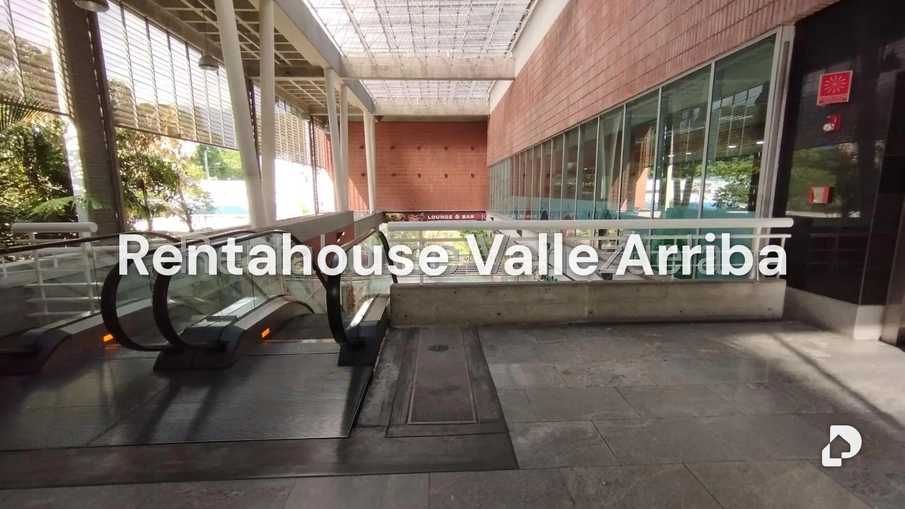Local comercial en Colinas de Valle Arriba, Caracas – 12