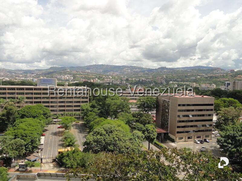 Oficina en Los Palos Grandes, Caracas – 2