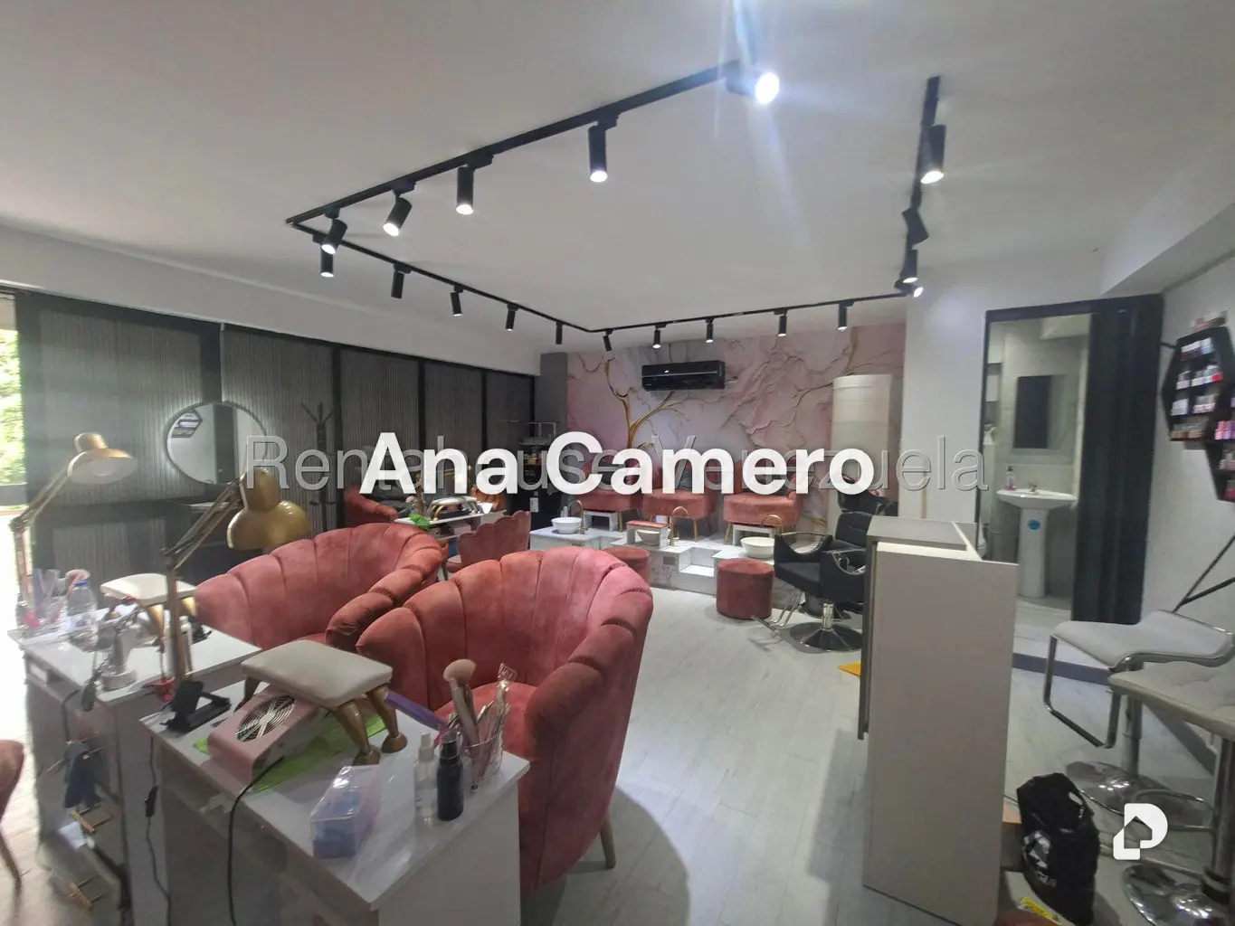 Local comercial en Santa Mónica, Caracas – 3
