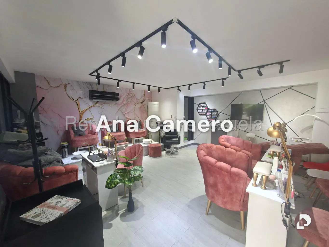 Local comercial en Santa Mónica, Caracas – 2