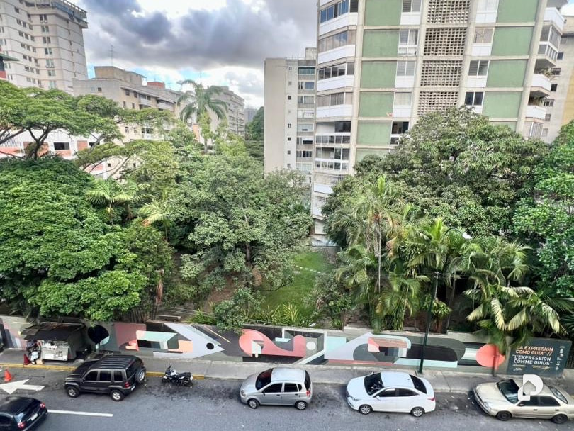 Apartamento en Los Palos Grandes, Caracas – 16