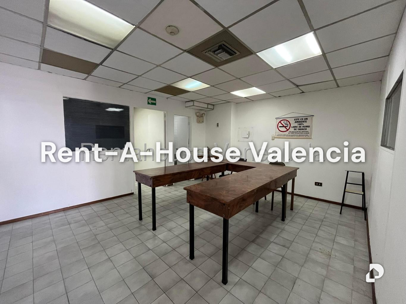 Local comercial en Zona Industrial, Valencia – 6