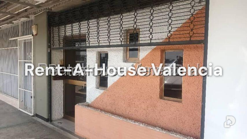 Local comercial en Zona Industrial, Valencia – 2