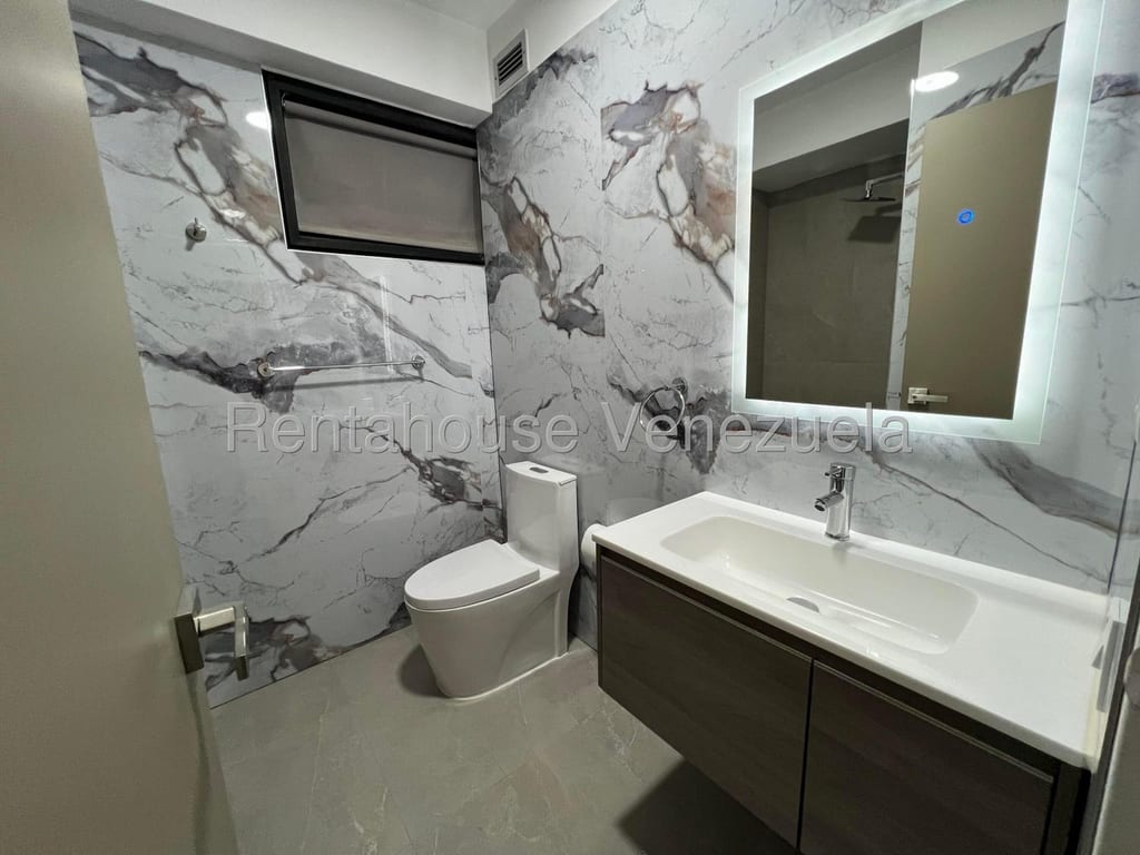 Apartamento en Lomas de La Alameda, Caracas - 1