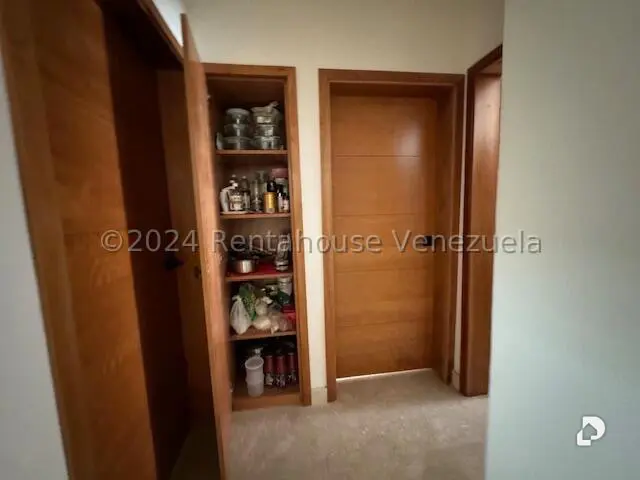 Casa en Santa Cecilia, Caracas – 23