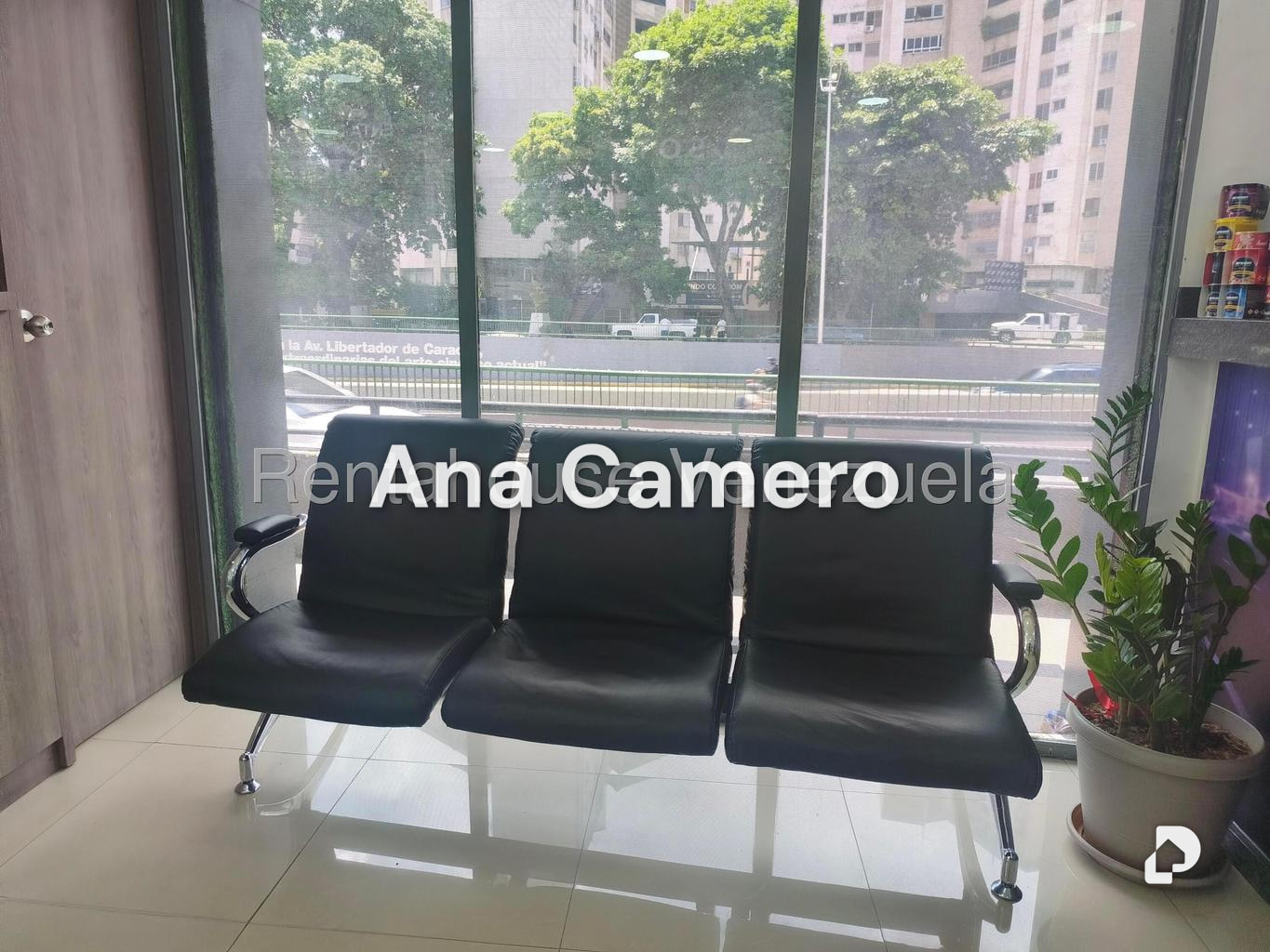 Local comercial en La Florida, Caracas – 6