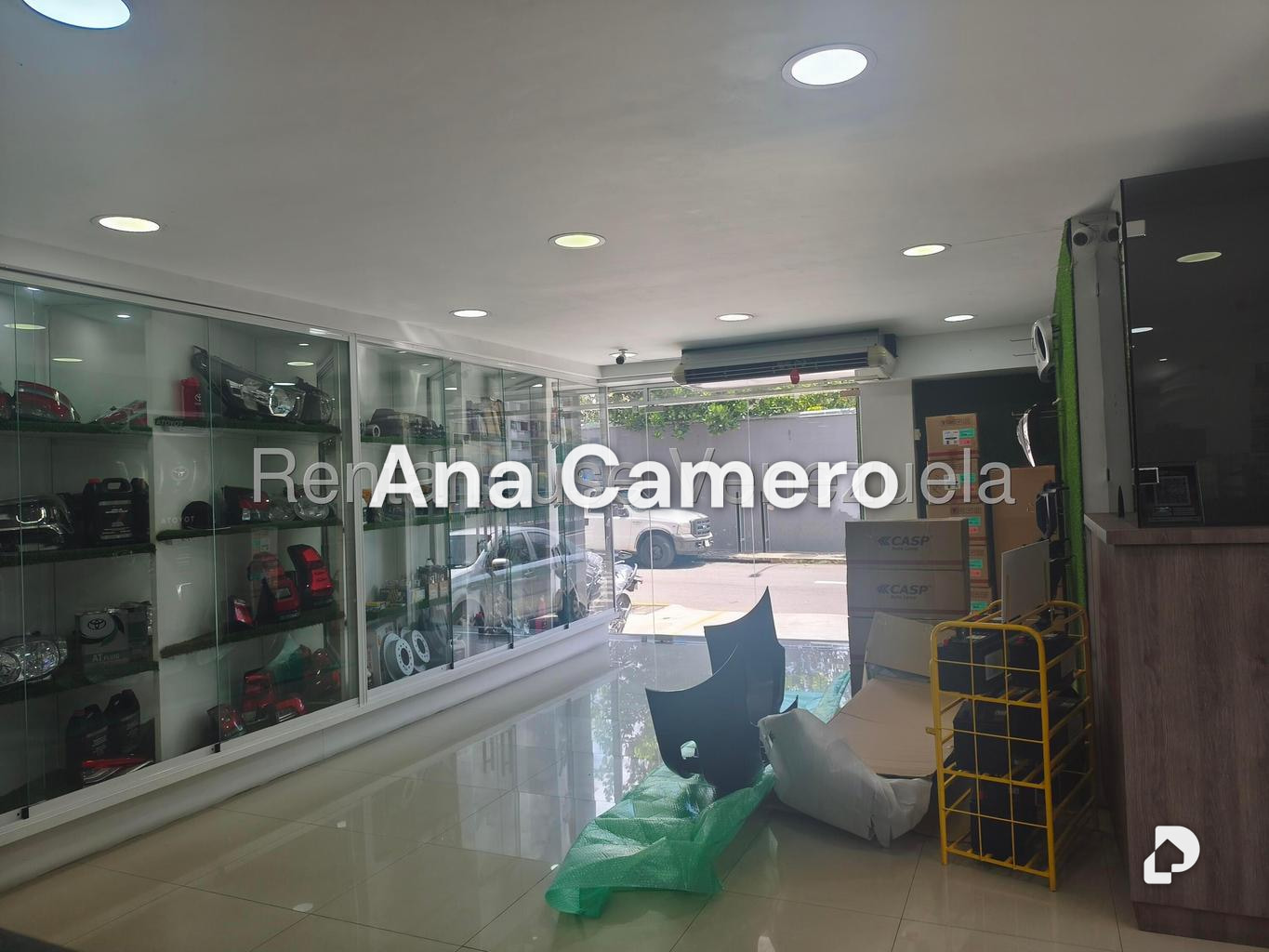 Local comercial en La Florida, Caracas – 11